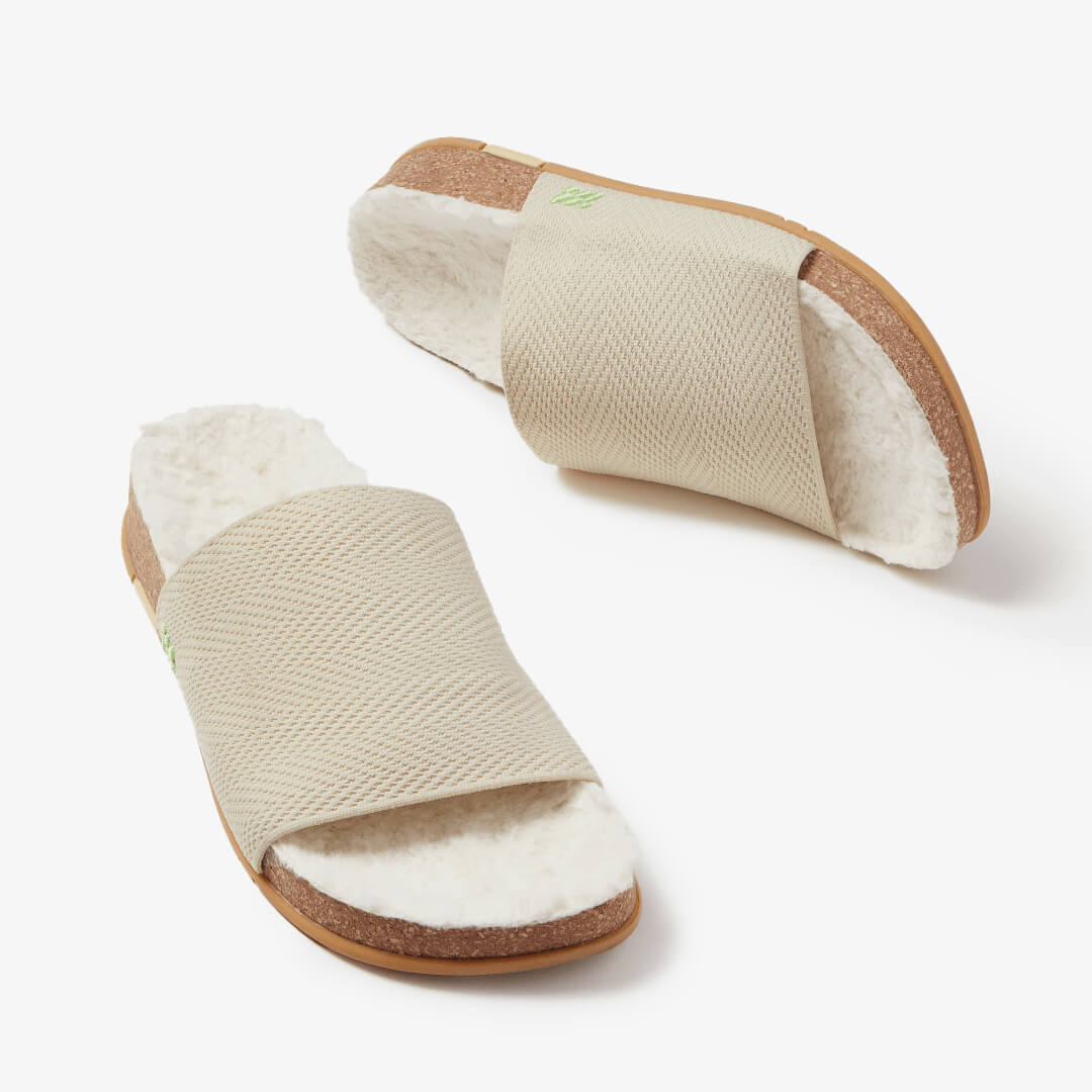 Cozy Chevron Shaw Slide - Créme Vee