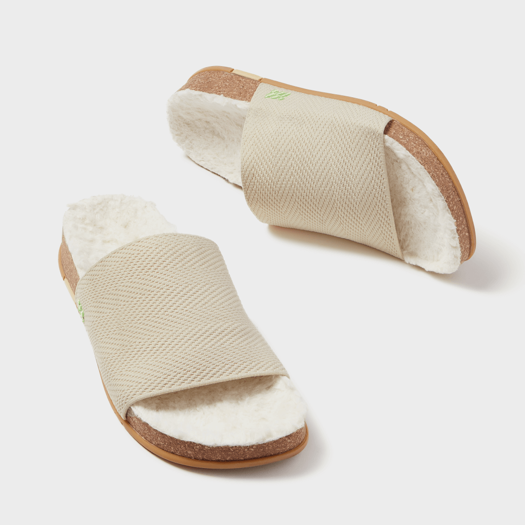 Cozy Chevron Shaw Slide - Créme Vee