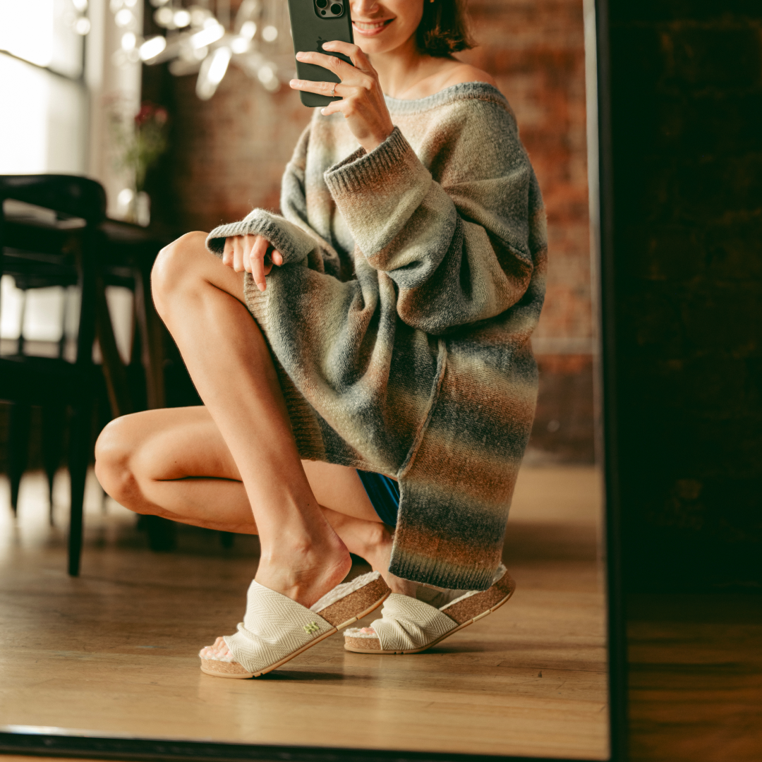 Cozy Chevron Shaw Slide - Créme Vee